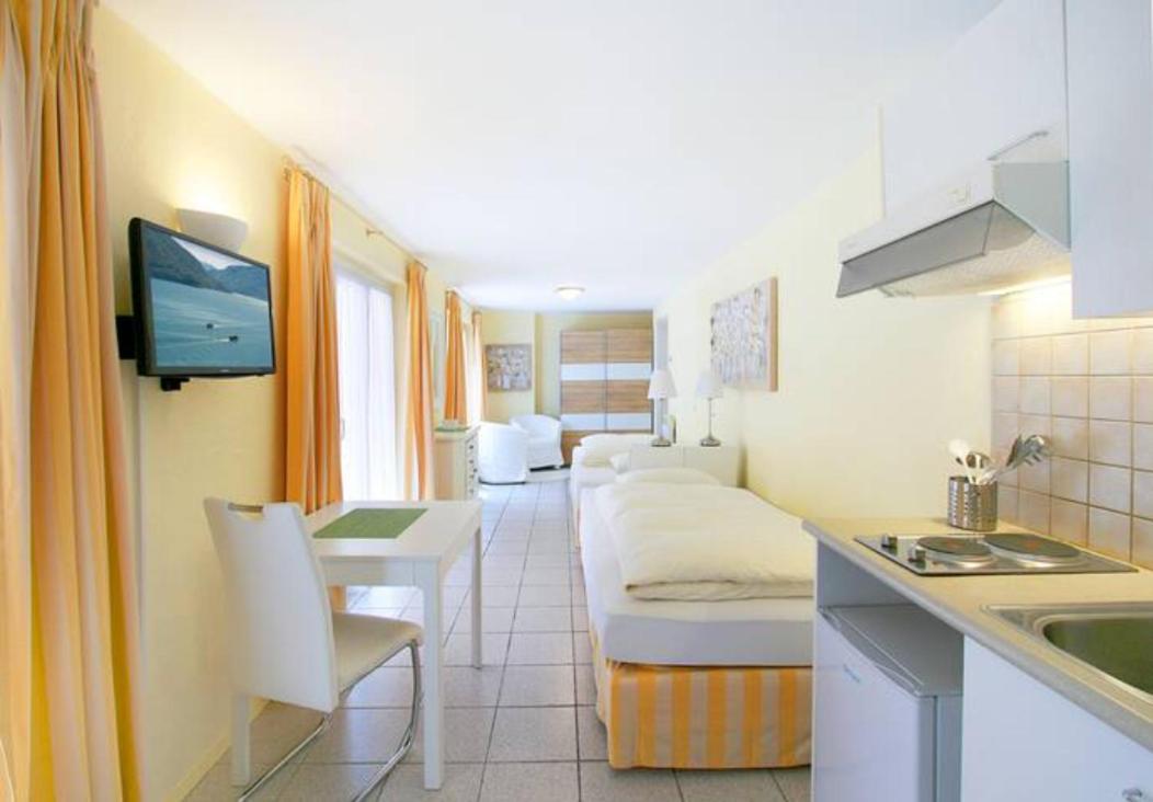 Ferienwohnung Depandance Garni Golf Ascona Exterior foto