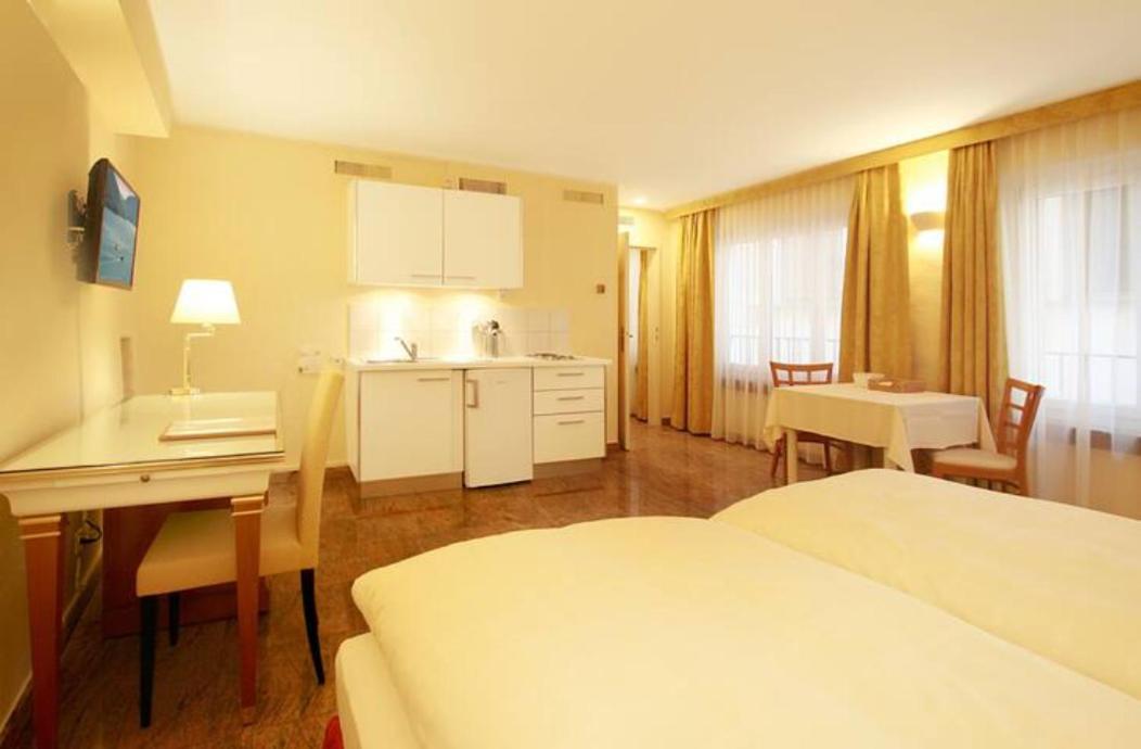 Ferienwohnung Depandance Garni Golf Ascona Exterior foto