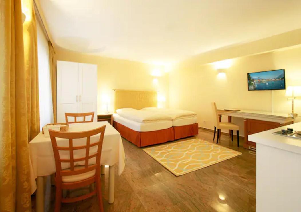 Ferienwohnung Depandance Garni Golf Ascona Exterior foto