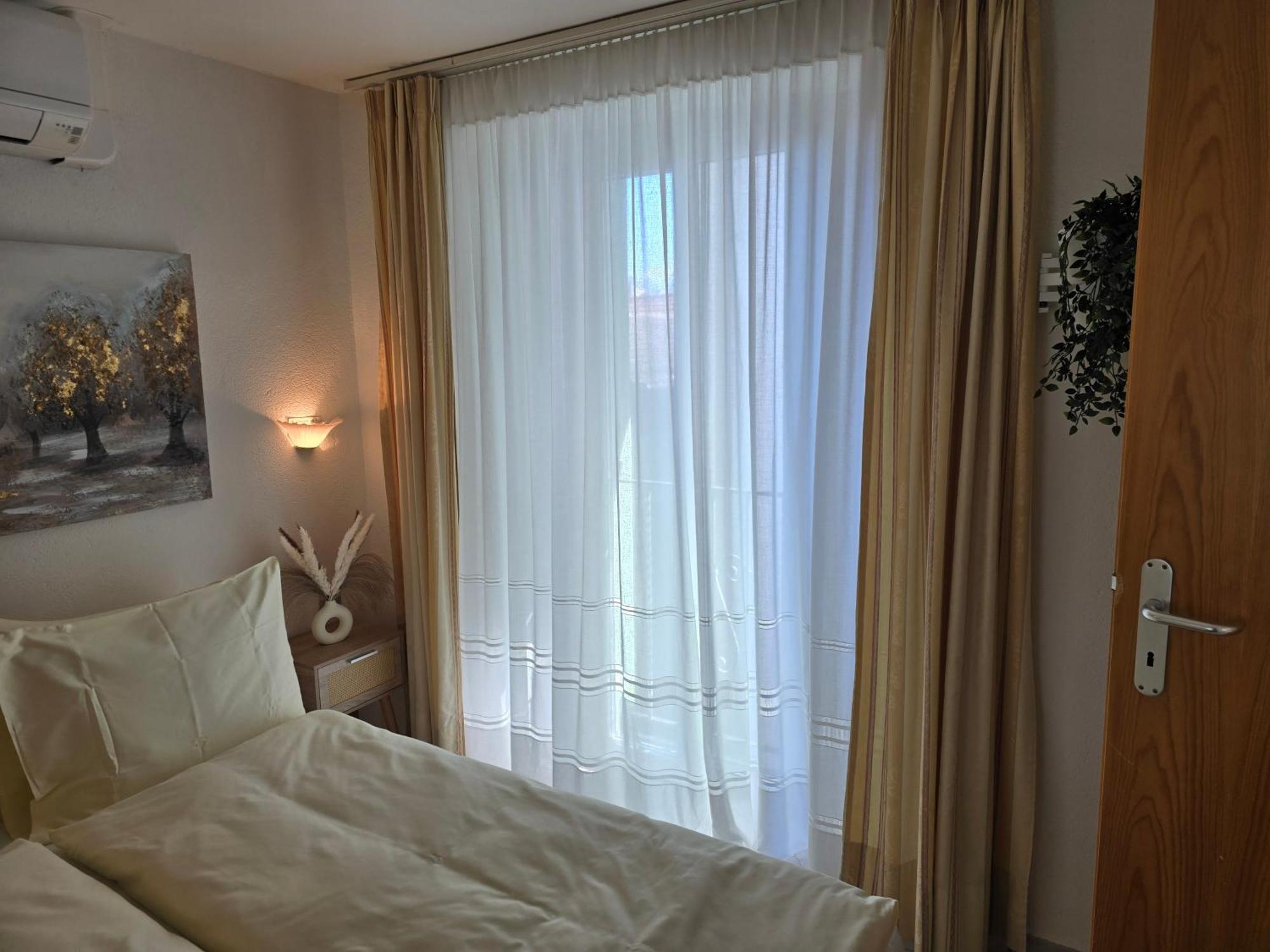 Ferienwohnung Depandance Garni Golf Ascona Exterior foto