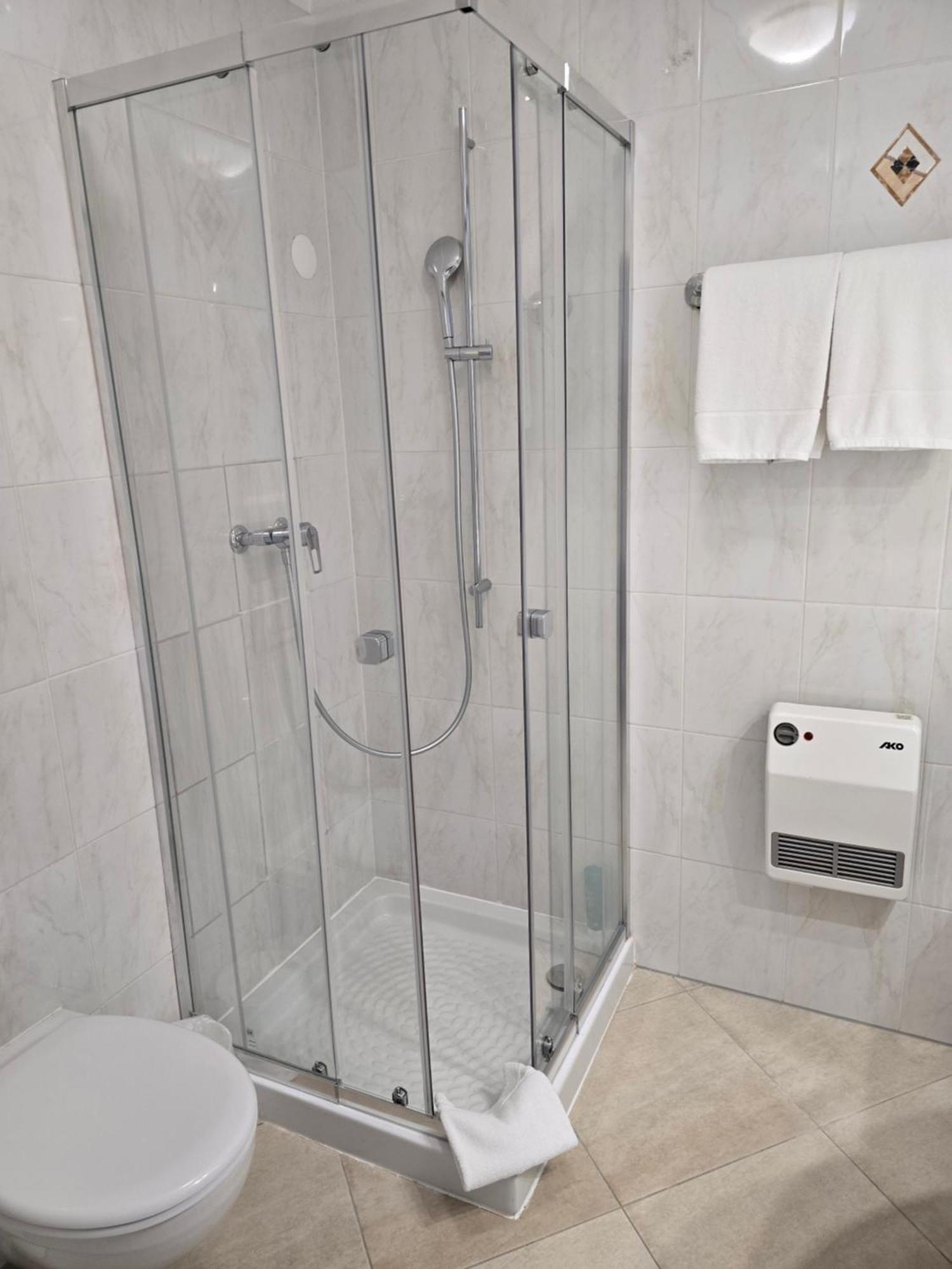 Ferienwohnung Depandance Garni Golf Ascona Exterior foto